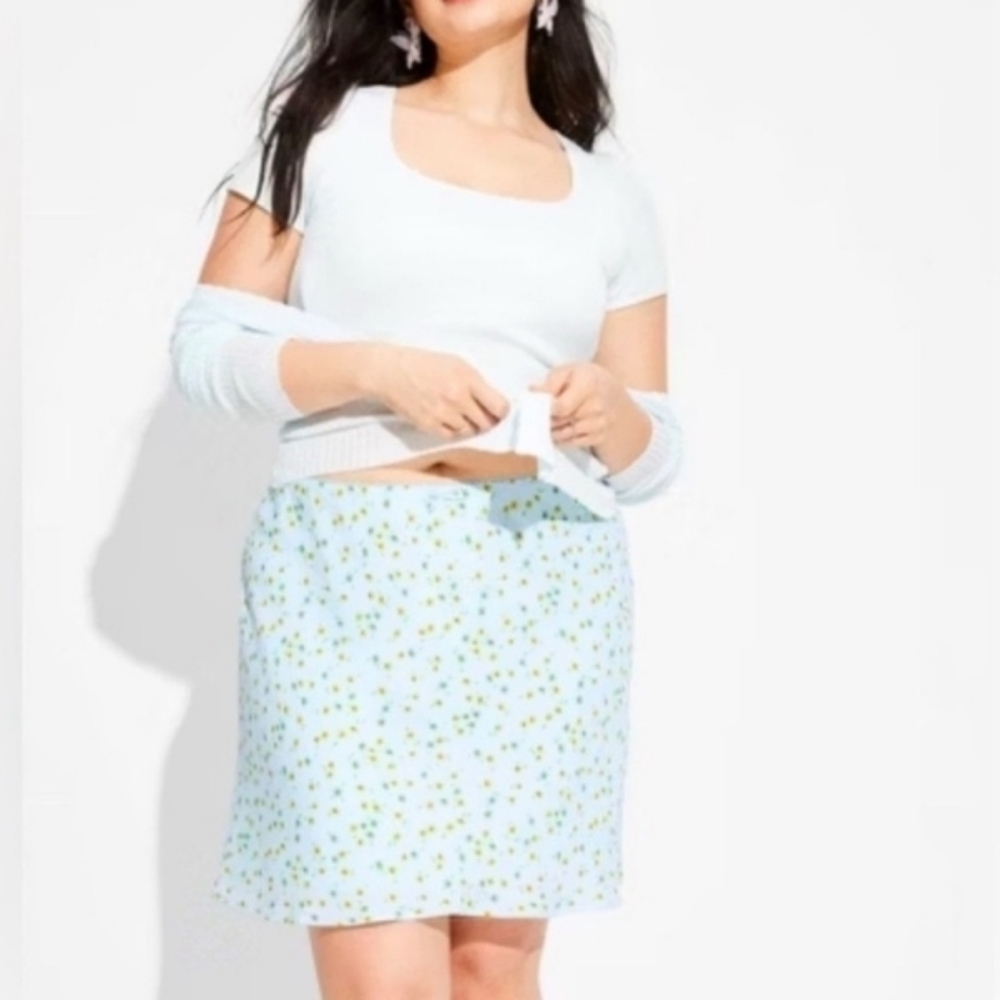 ❤️10/$10 New Floral Blue Skirt